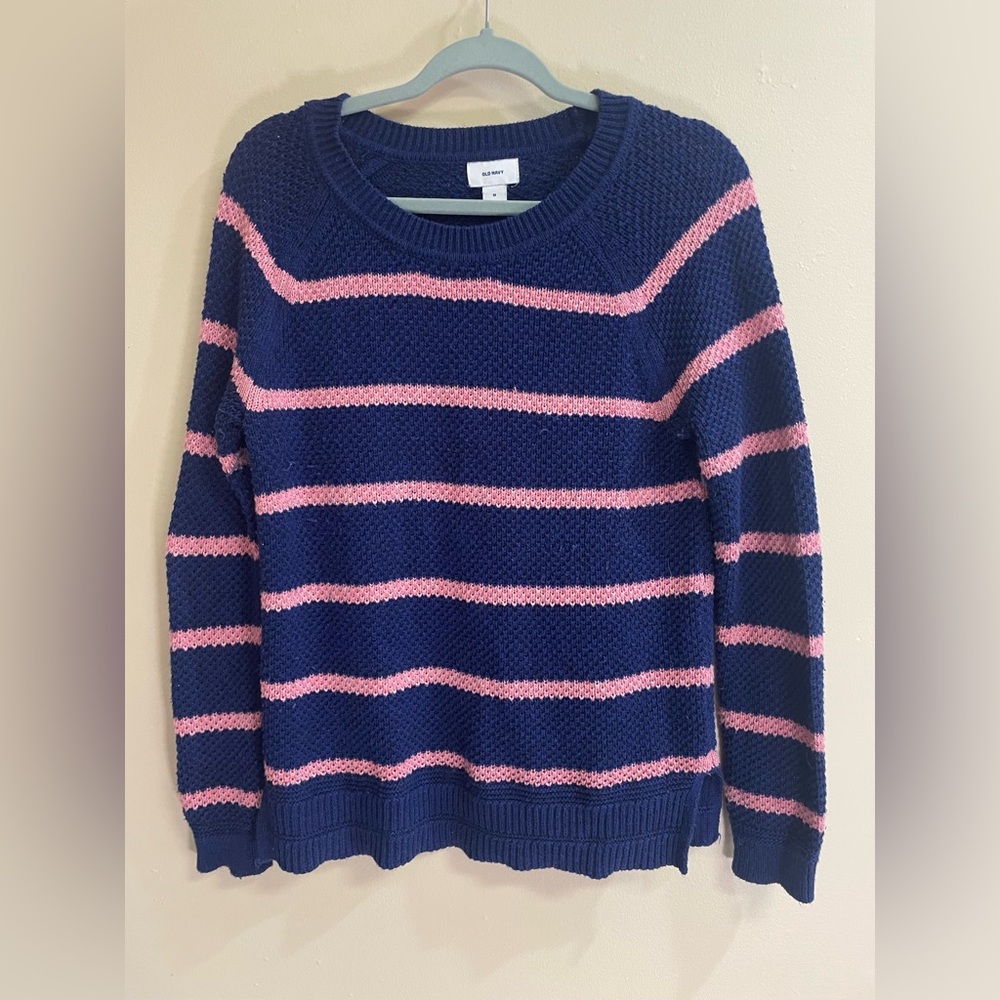 Old Navy Women's knit crew-neck sweater in navy and pink stripes Women’s Size M